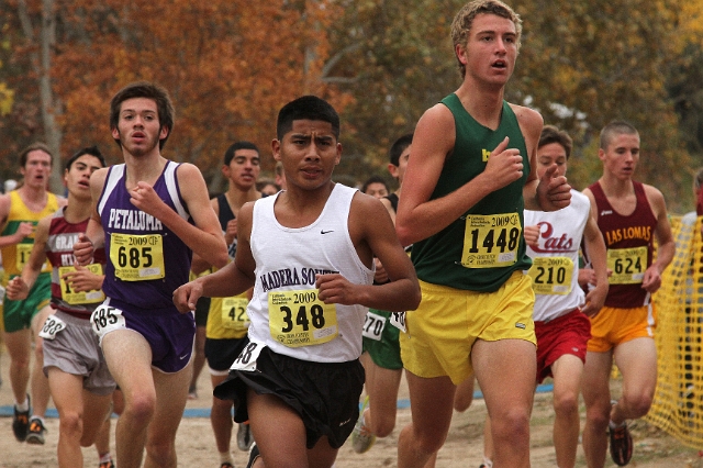 2009 CIF XC Boys D3-045.JPG - 2009 California CIF Cross Country Championships, Woodward Park, Fresno, California